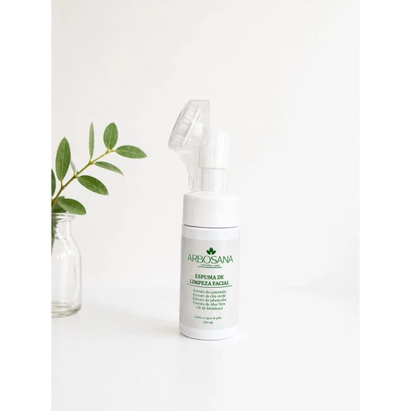 Espuma de Limpeza Facial com Escova Massageadora - 100 mL